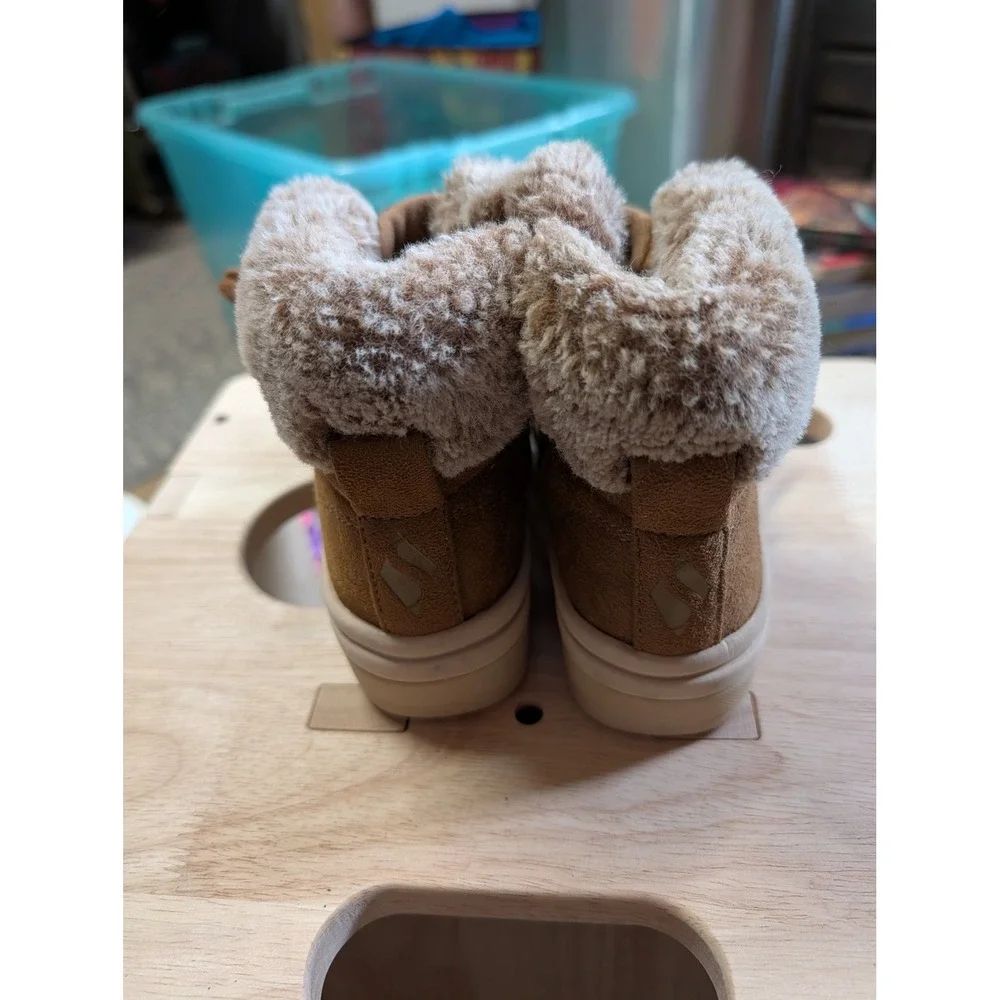 Skechers Kids Tan Faux Suede Faux Fur Trim Lace Up High Top Sneaker Boots 12345